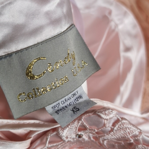 Floor length ballroom gown - Picture 4 of 4